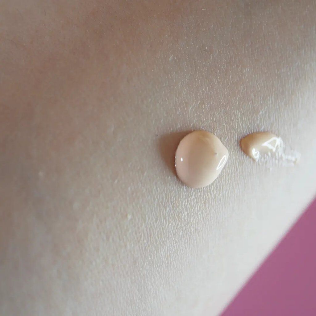 ボーン ディス ウェイ グロウ モイスチュアライジング メイクアップ プライマー/Too Faced/化粧下地を使ったクチコミ（3枚目）