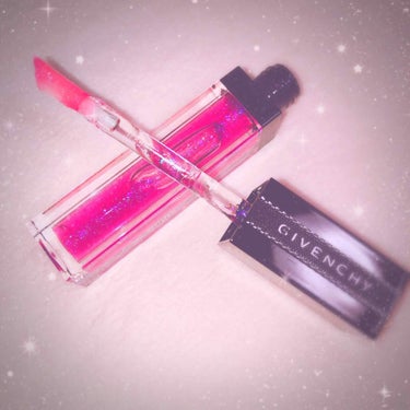 💄GIVENCHY グロス・アンテルディ
 No.03 エレクトリック・ヘヴェラトゥール💄

こちらも東京に行った際に購入しました◎

大好きな絵師さん？モデルさん？が持っているのを知ってからずっと欲し