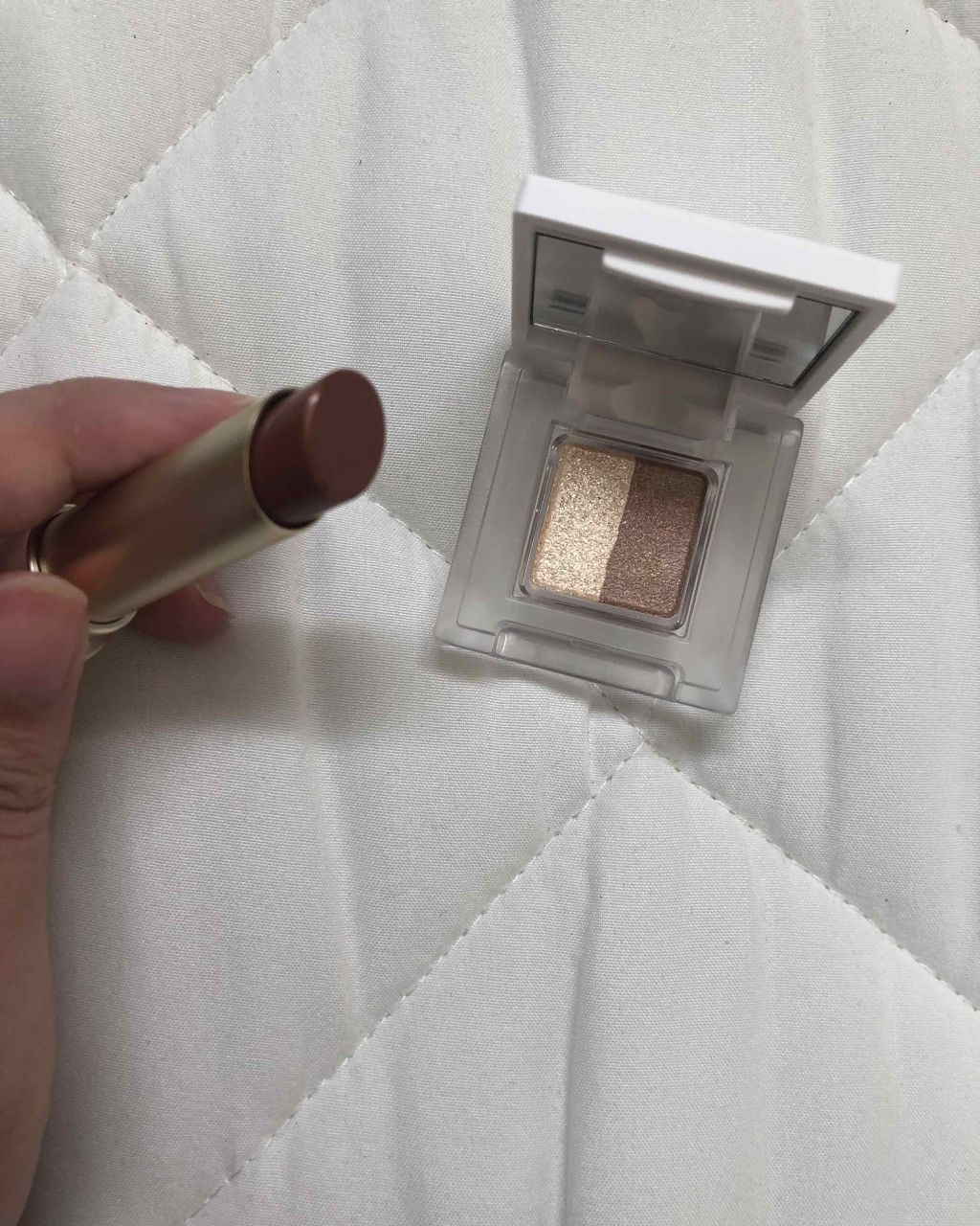 アイカラー プレイフル/エレガンス クルーズ/単色アイシャドウを使ったクチコミ(2枚目)