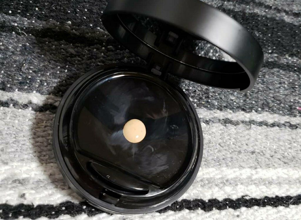 ミネラルリキッドリー ファンデーション SPF22 PA++/MiMC/リキッドファンデーションを使ったクチコミ(2枚目)