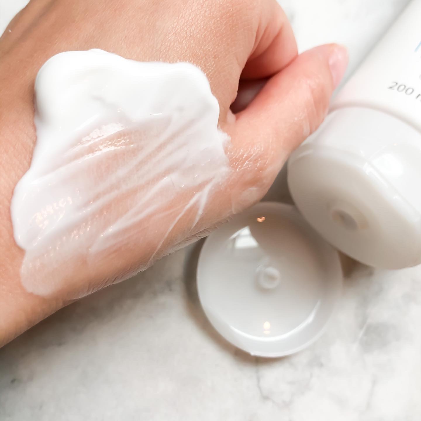 アトデルム インテンシブクリーム 200ml/ビオデルマ/フェイスクリームを使ったクチコミ（2枚目）