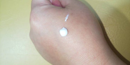 ボタニカルボーテ UVジェルBB/DAISO/BBクリームを使ったクチコミ(4枚目)