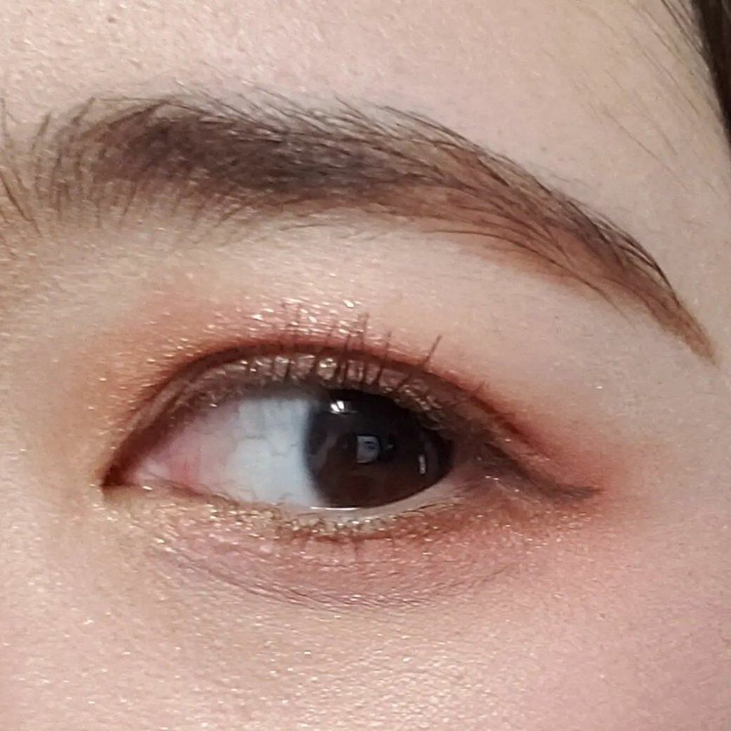 ハードワイヤードアイシャドー/NARS/単色アイシャドウを使ったクチコミ（3枚目）