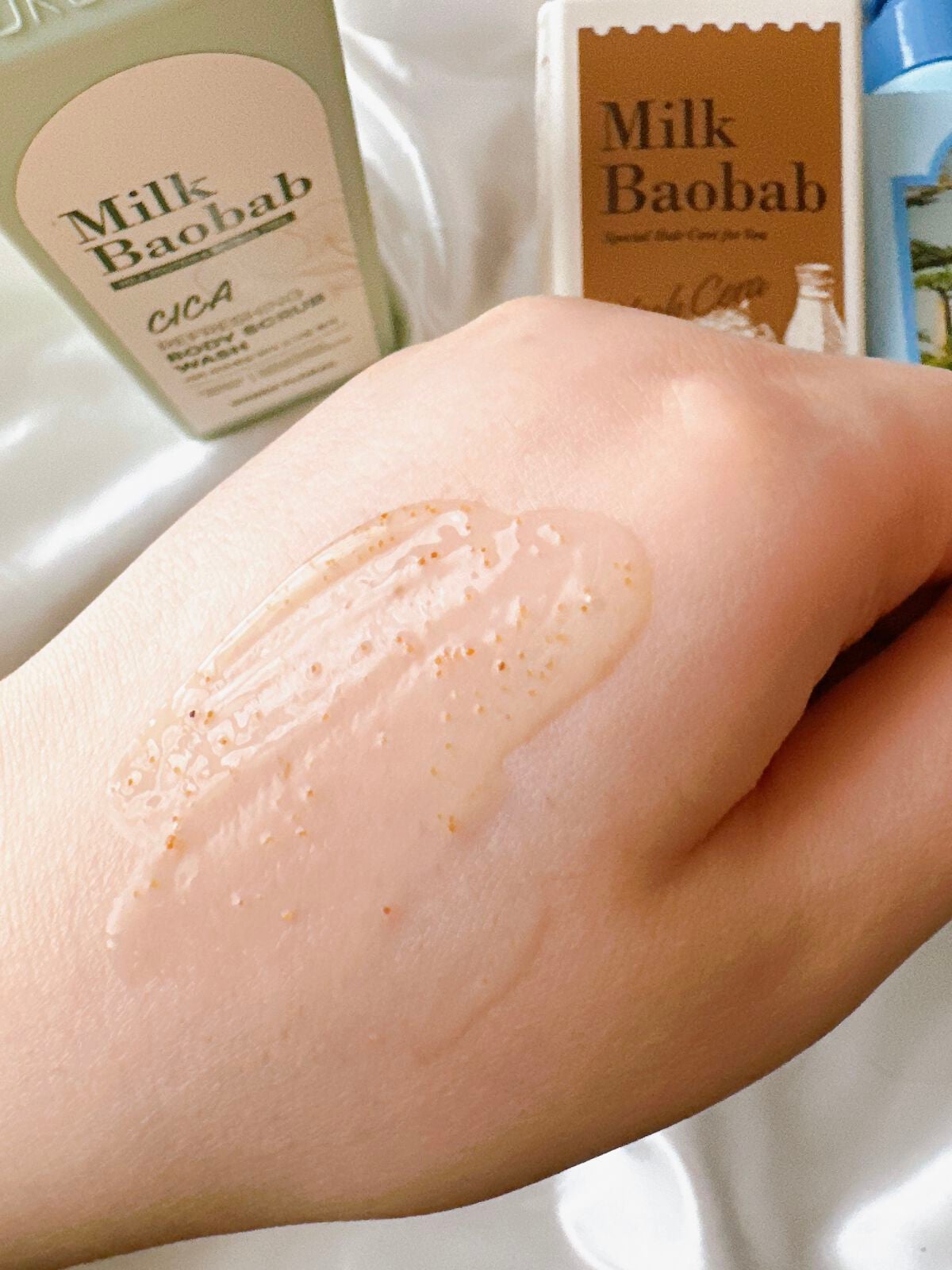 ミルクバオバブ パフュームボディウォッシュ ホワイトムスク/ミルクバオバブ/ボディソープを使ったクチコミ(7枚目)