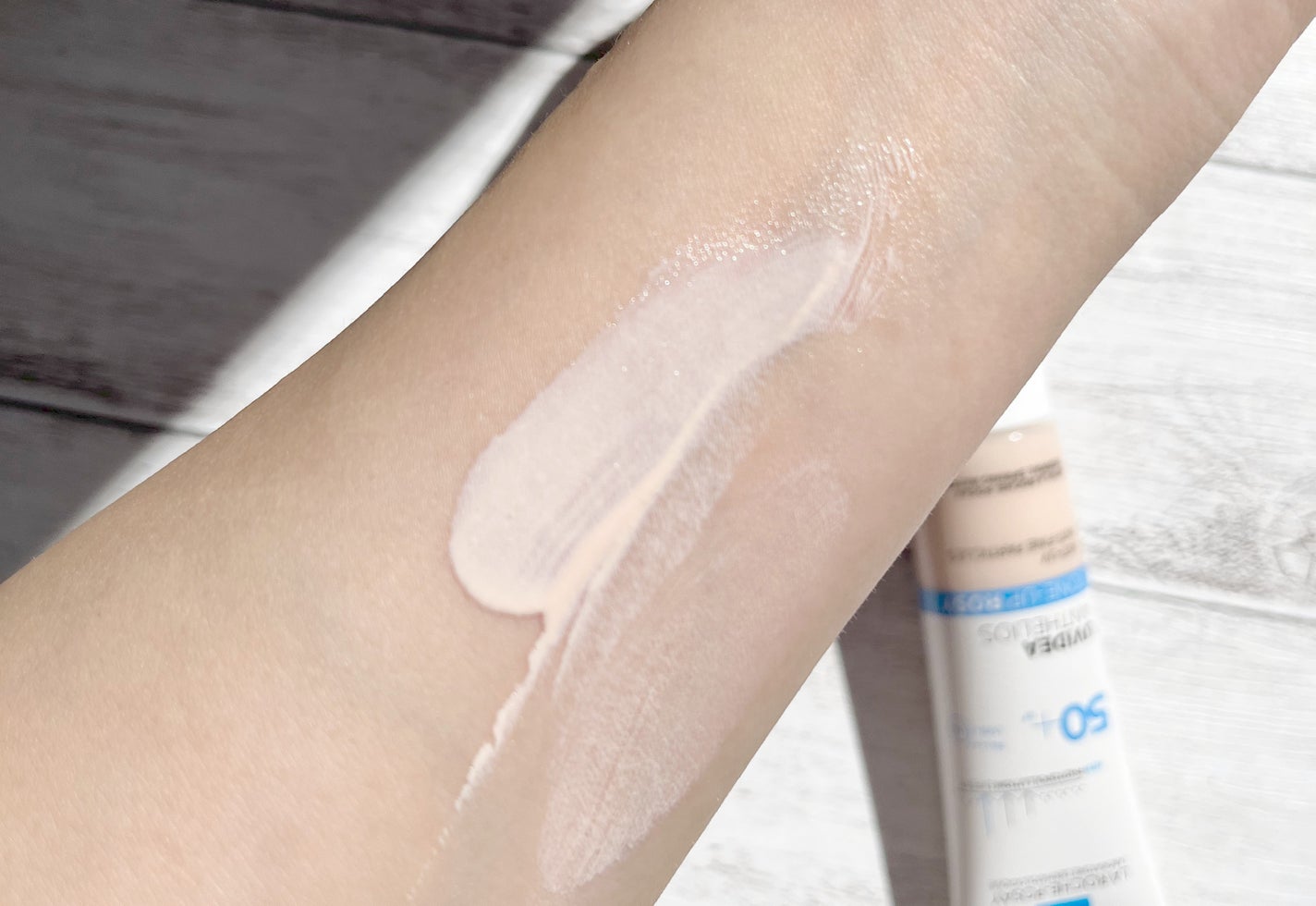 UVイデア XL プロテクショントーンアップ ローズ/ラ ロッシュ ポゼ/日焼け止めクリームを使ったクチコミ(4枚目)