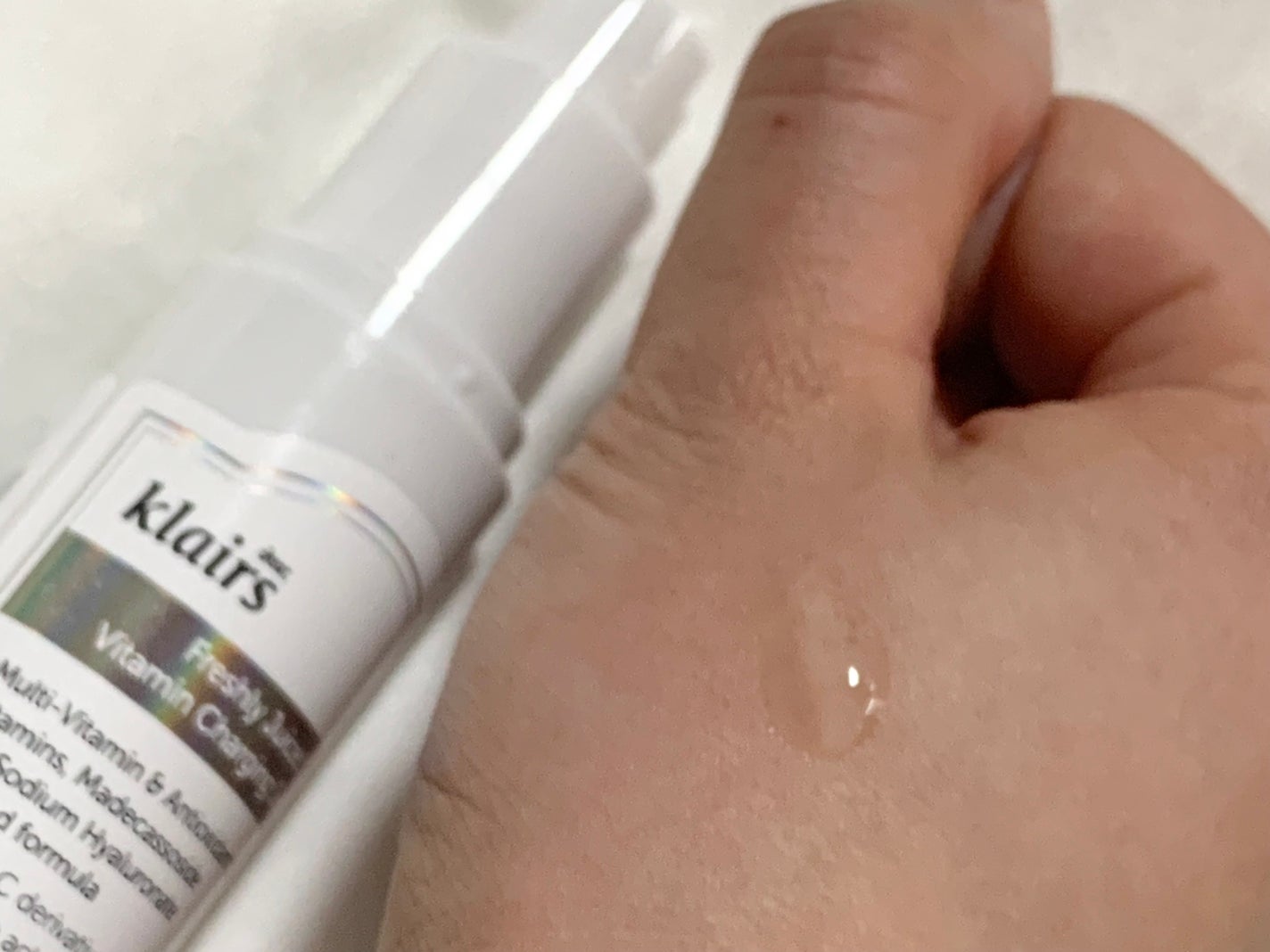 フレッシュリージュースドビタミンチャージングセラム(30ml)/Klairs/美容液を使ったクチコミ(3枚目)