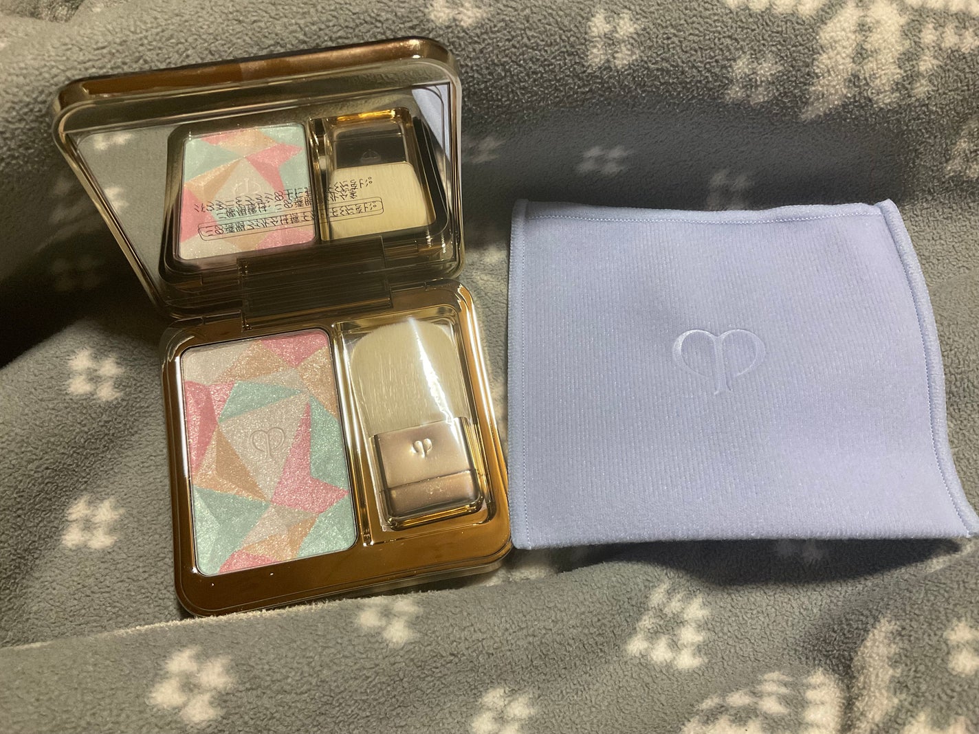 ル・レオスールデクラ /クレ・ド・ポー ボーテ/パウダーハイライトを使ったクチコミ(3枚目)