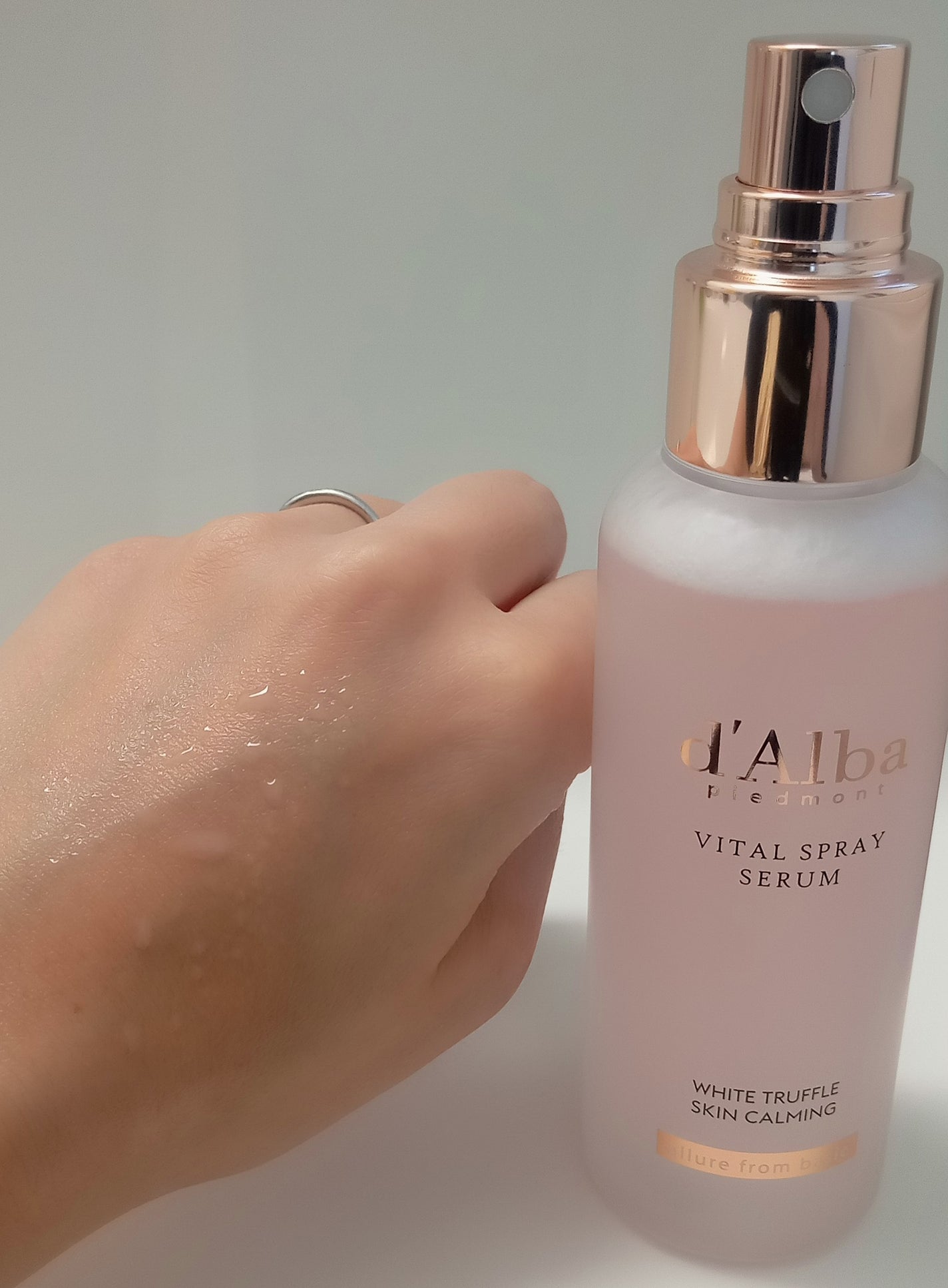 ダルバ ホワイトトリュフバイタルスプレーセラム/ダルバ/ミスト状化粧水を使ったクチコミ(3枚目)
