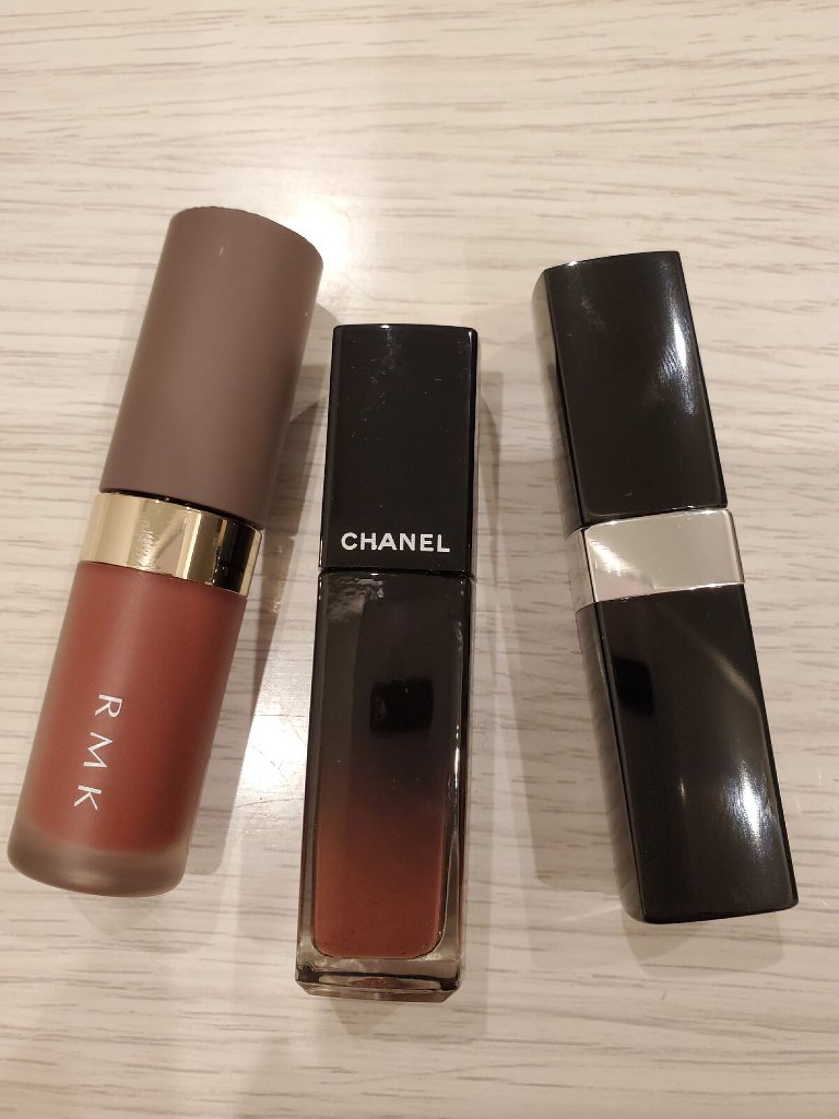 CHANEL・RMKの口紅を使った口コミ -似たような色を買ってしまい