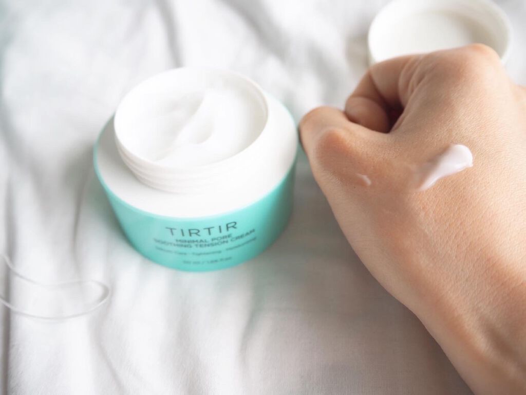 TIRTIR(ティルティル)  ミニマル ポア スージング テンション クリームのクチコミ「【TIRTIR】

うるおい膜で毛穴ケア！！

EXITとのコラボで話題になっていたTIRTI.....」（2枚目）