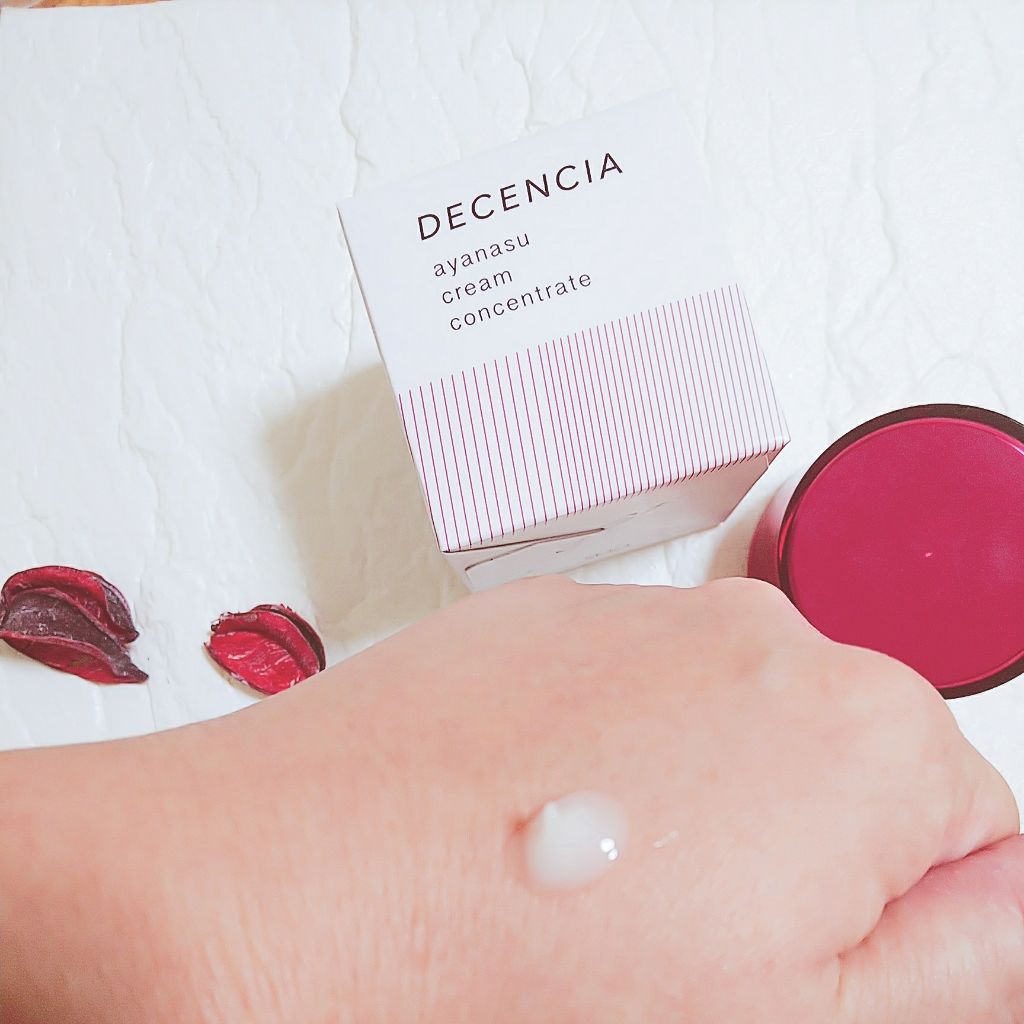 アヤナス クリーム コンセントレート/DECENCIA/フェイスクリームを使ったクチコミ(3枚目)