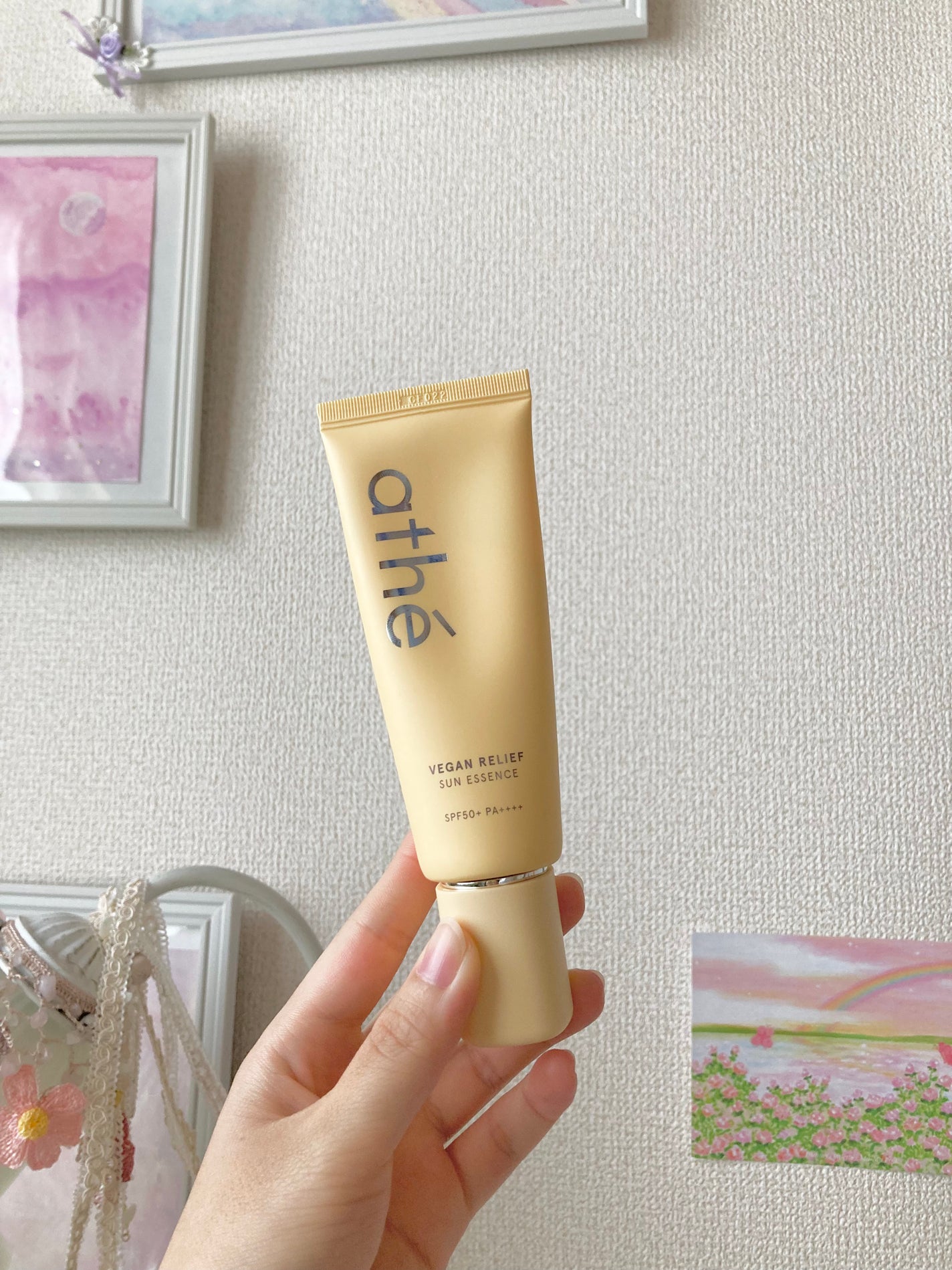ヴィーガン リリーフ サン エッセンス /athé/日焼け止めクリームを使ったクチコミ(4枚目)