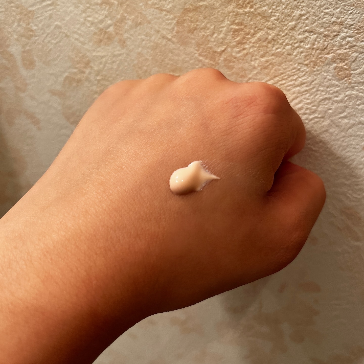 ウォータフルトーンアップサンクリーム/ダルバ/日焼け止めクリームを使ったクチコミ（3枚目）