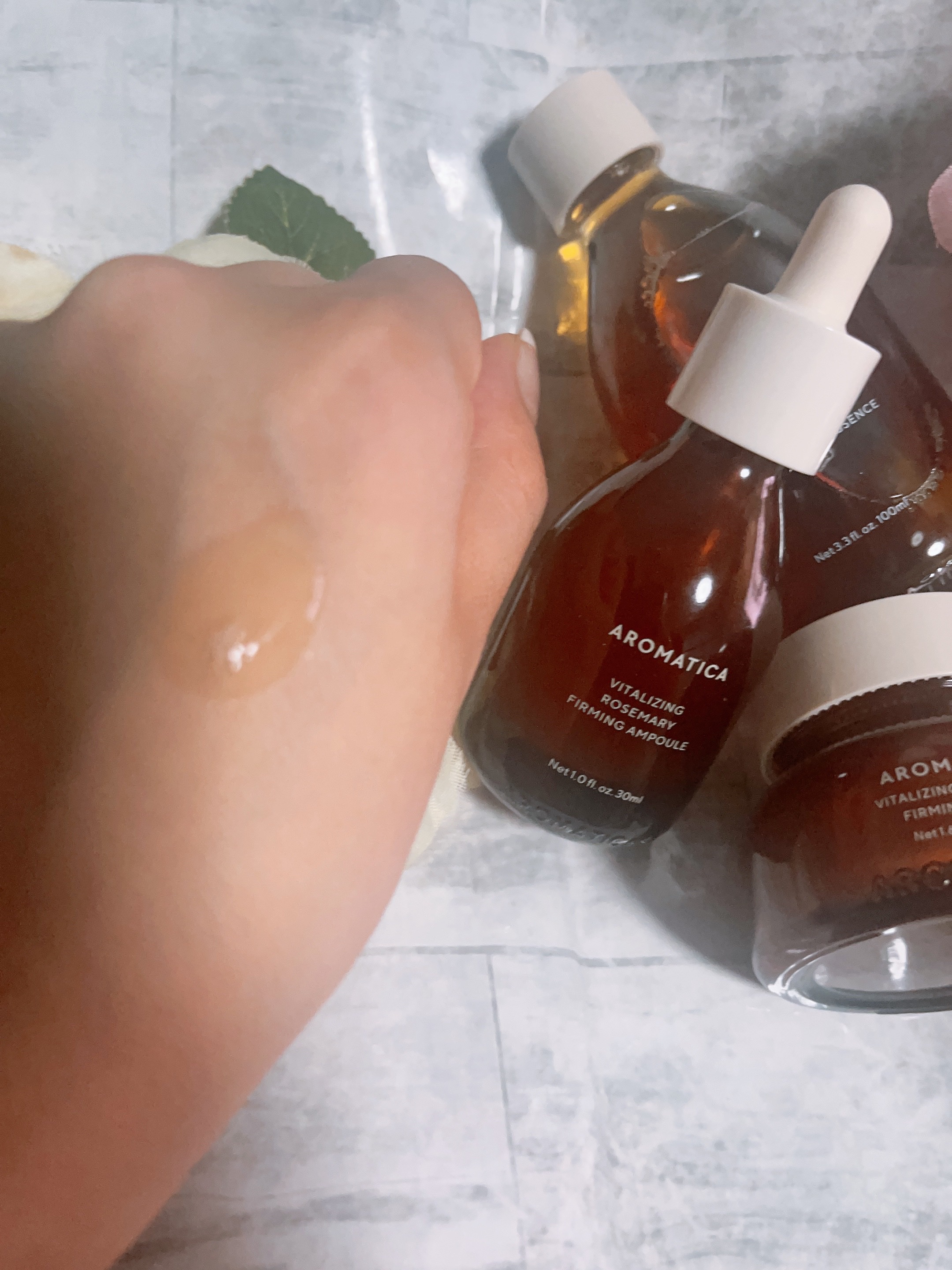 ローズマリーコンセントレイテッドエッセンス/AROMATICA/美容液を使ったクチコミ（3枚目）