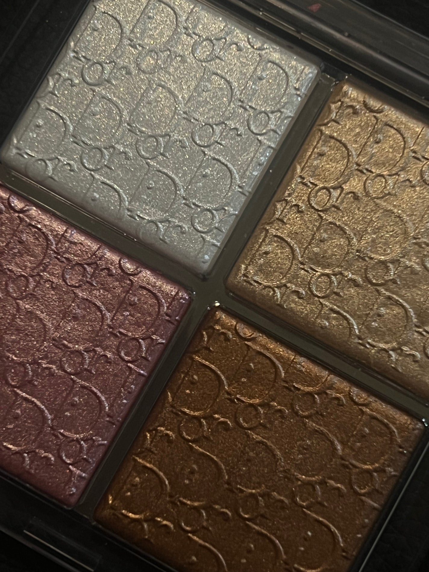 ディオール バックステージ フェイス グロウ パレット/Dior/ハイライトを使ったクチコミ(4枚目)