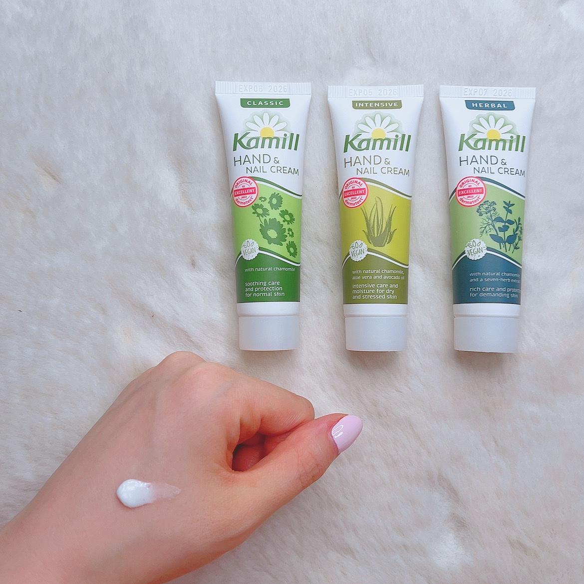 ハンド＆ネイルクリーム ハーバル 3OML ミニ/カミール/ハンドクリームを使ったクチコミ（2枚目）