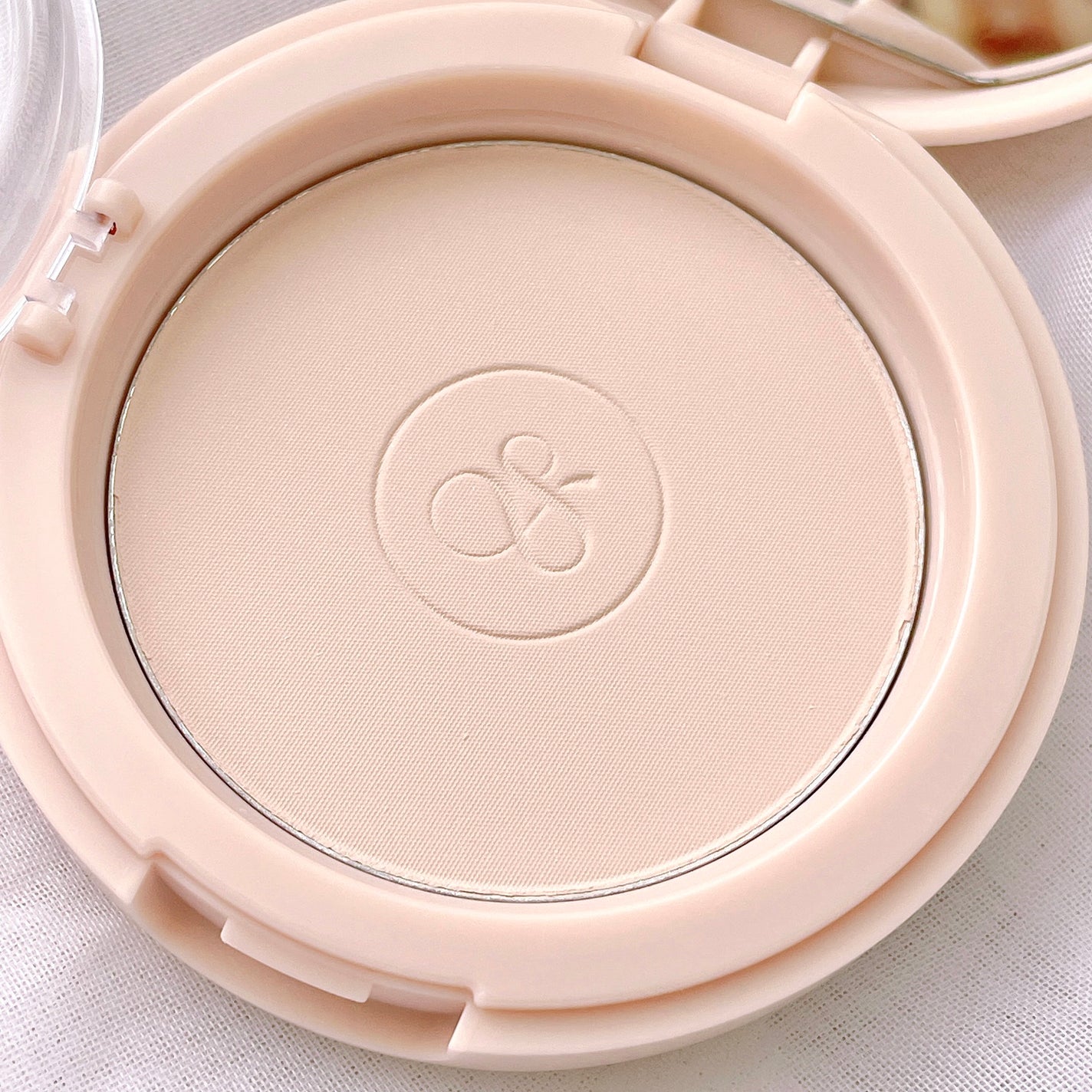 ヴィーガンビタトーンアップベース/perse/化粧下地を使ったクチコミ(5枚目)