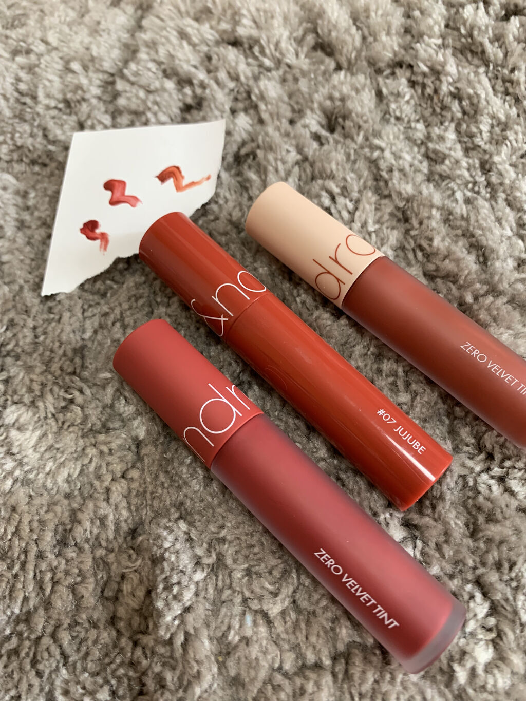 ジューシーラスティングティント/rom&nd/リップティントを使ったクチコミ（3枚目）