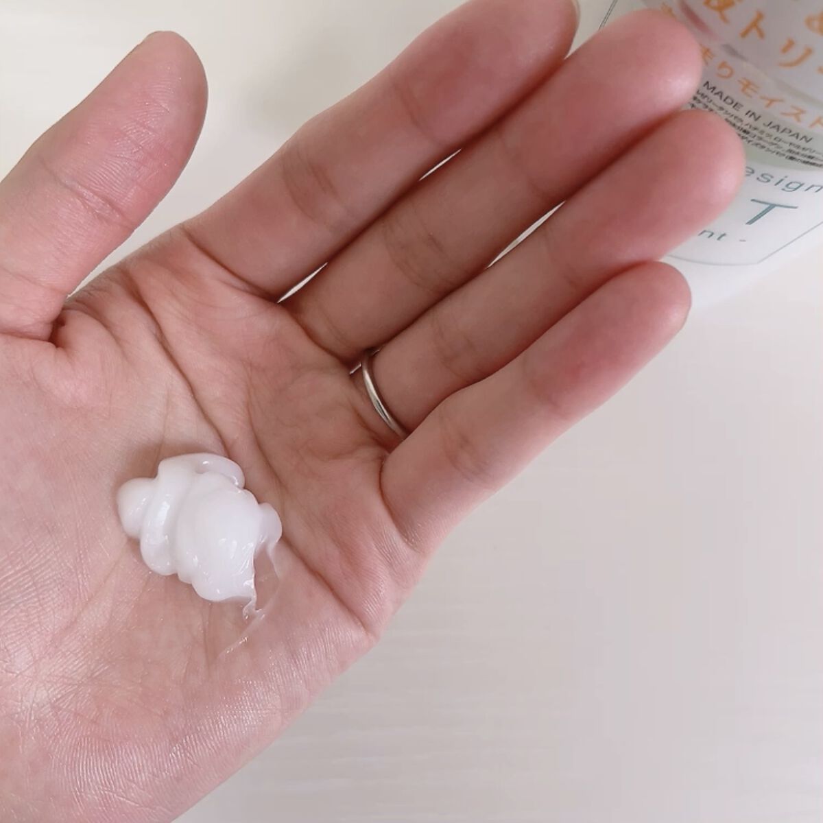 ケア＆デザイン シャンプー＆トリートメントH 02 ケア＆デザイントリートメントH 500ml/LUFT/市販シャンプーを使ったクチコミ（2枚目）