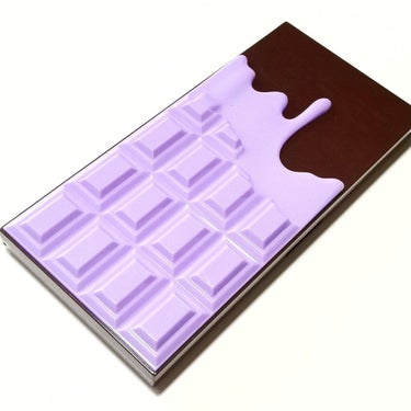 MAKEUP REVOLUTION Violet Chocolate Paletteのクチコミ「Violet Chocolate  Palette 1列縛りメイクまとめ
﻿﻿
捨て色なんてな.....」（2枚目）