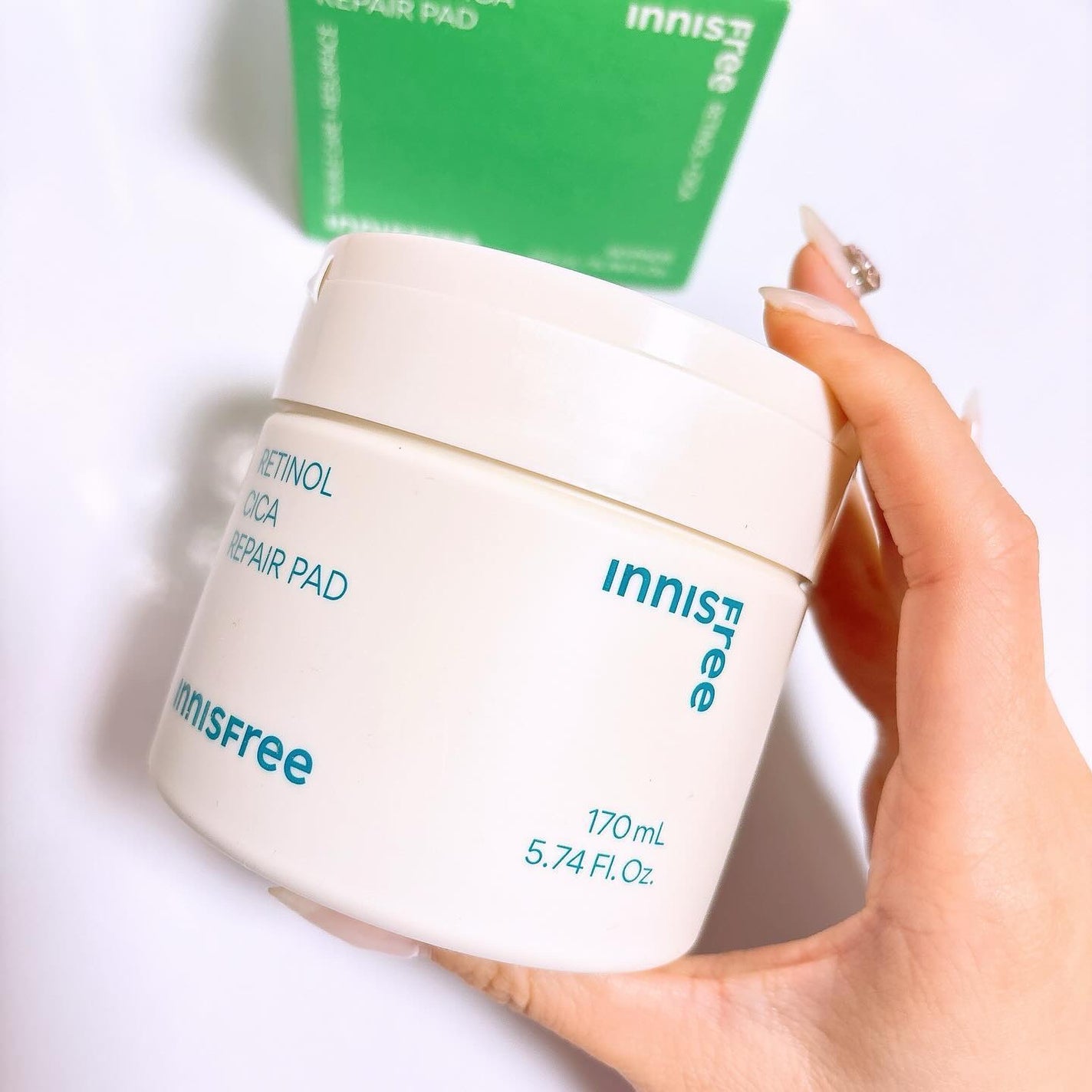 LENA on LIPS 「.▷イニスフリー(@innisfreejapan)
レチノール..」(2枚目)