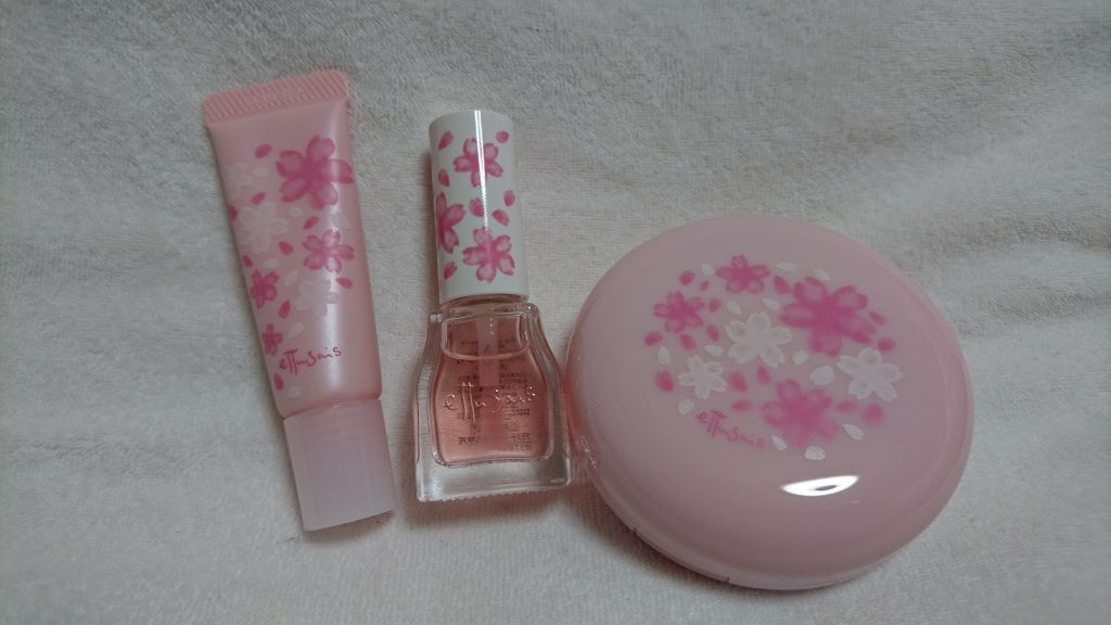 エテュセ　スキンケアパウダー　桜パッケージ/ettusais/プレストパウダーを使ったクチコミ（1枚目）