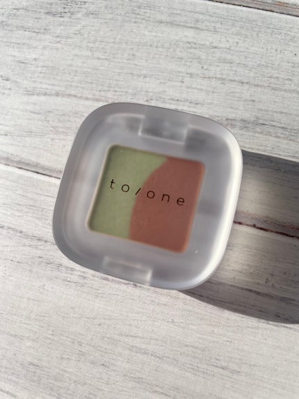 ペタル フロート アイシャドウ/to/one/アイシャドウパレットを使ったクチコミ(1枚目)