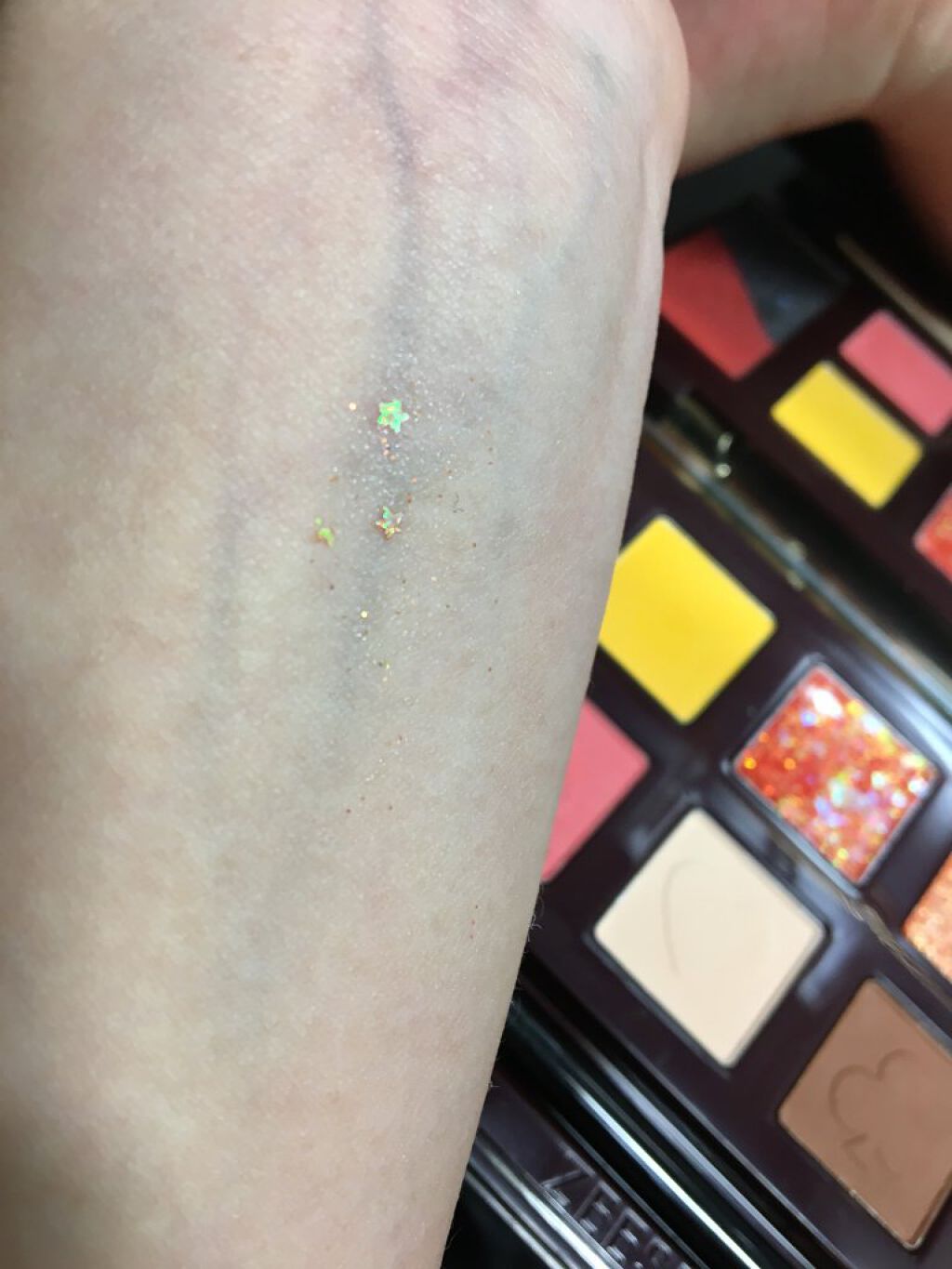 アリスドリームランドシリーズ 12色アイシャドウパレット(ZEESEA×大英博物館)/ZEESEA/アイシャドウパレットを使ったクチコミ(4枚目)