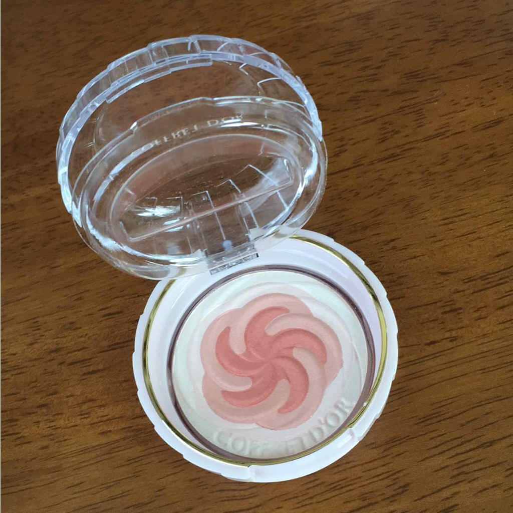 スマイルアップチークス/コフレドール/パウダーチークを使ったクチコミ(3枚目)