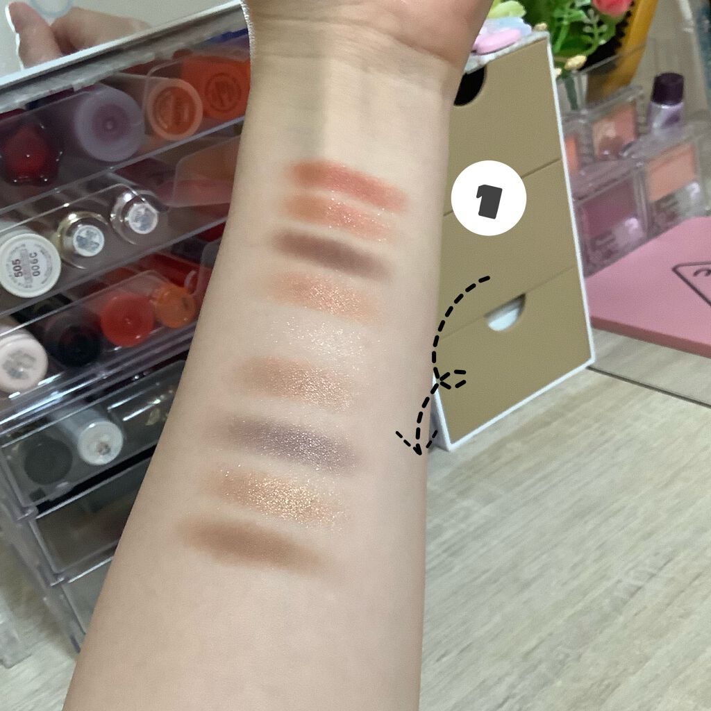 UR GLAM BLOOMING EYE COLOR PALETTE/U R GLAM/アイシャドウパレットを使ったクチコミ(4枚目)