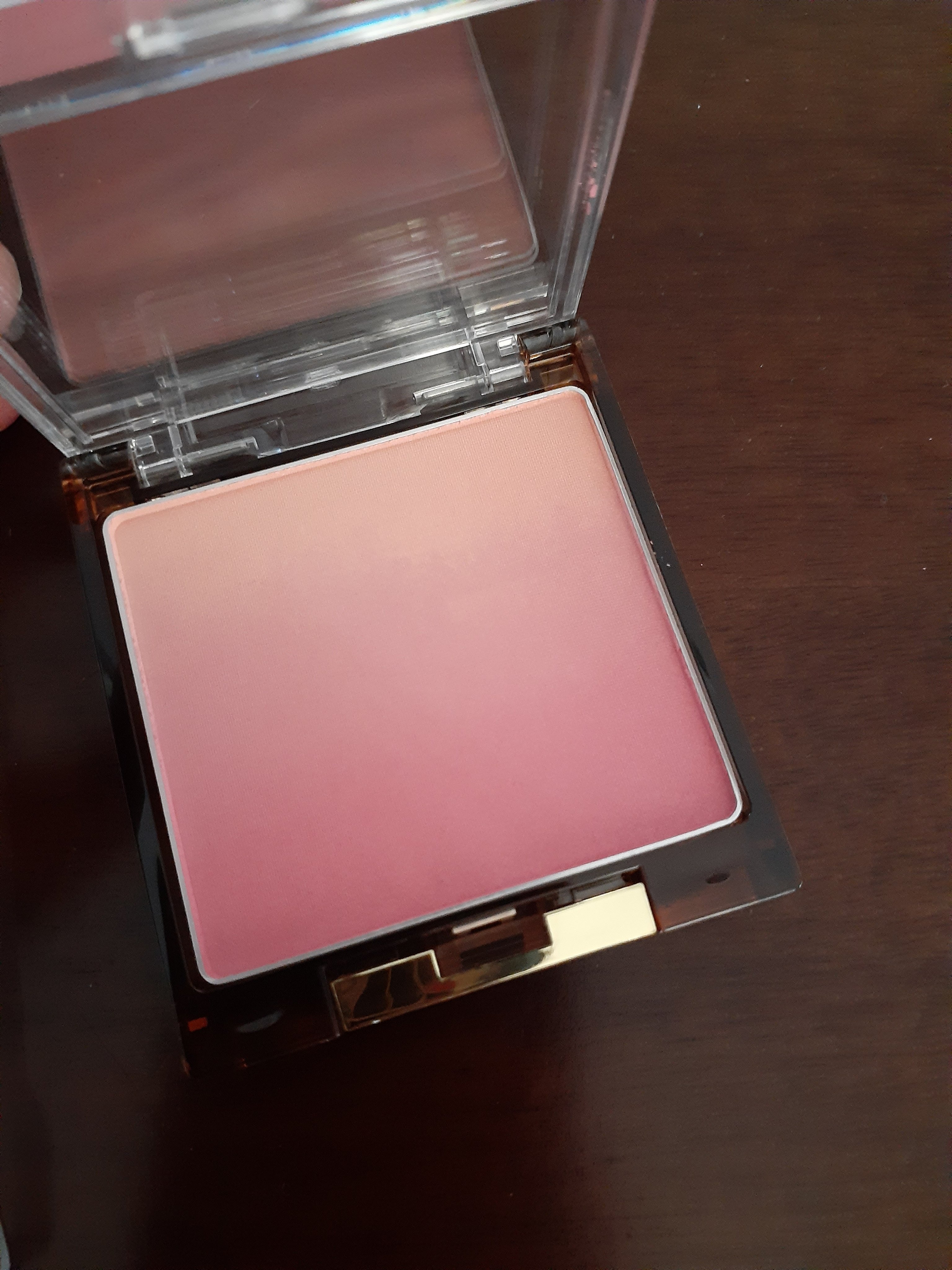 オーラティック ブラッシュ/excel/パウダーチークを使ったクチコミ（2枚目）