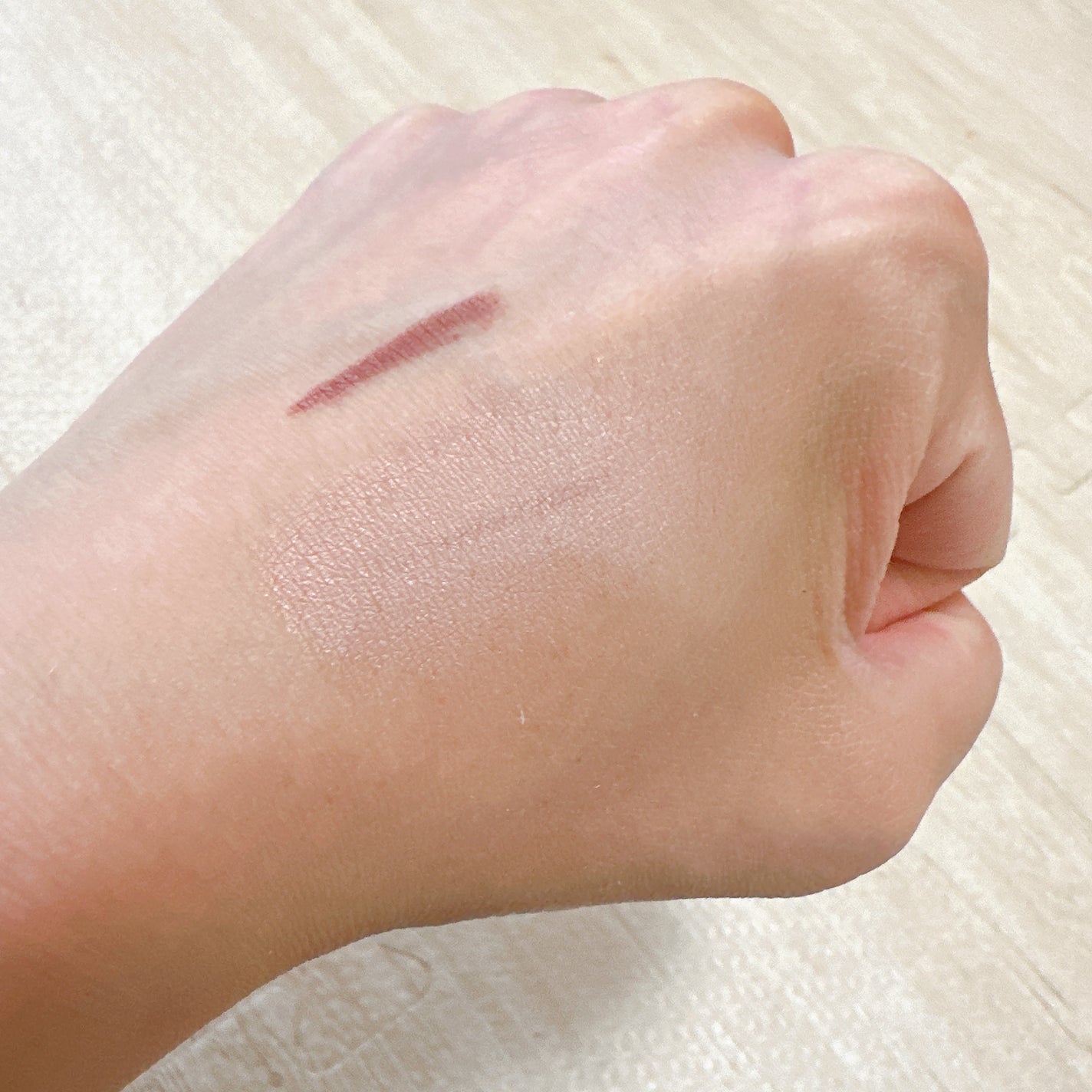 リアル フローレス ウェイトレス パーフェクティング コンシーラー/ローラ メルシエ/リキッドコンシーラーを使ったクチコミ(7枚目)