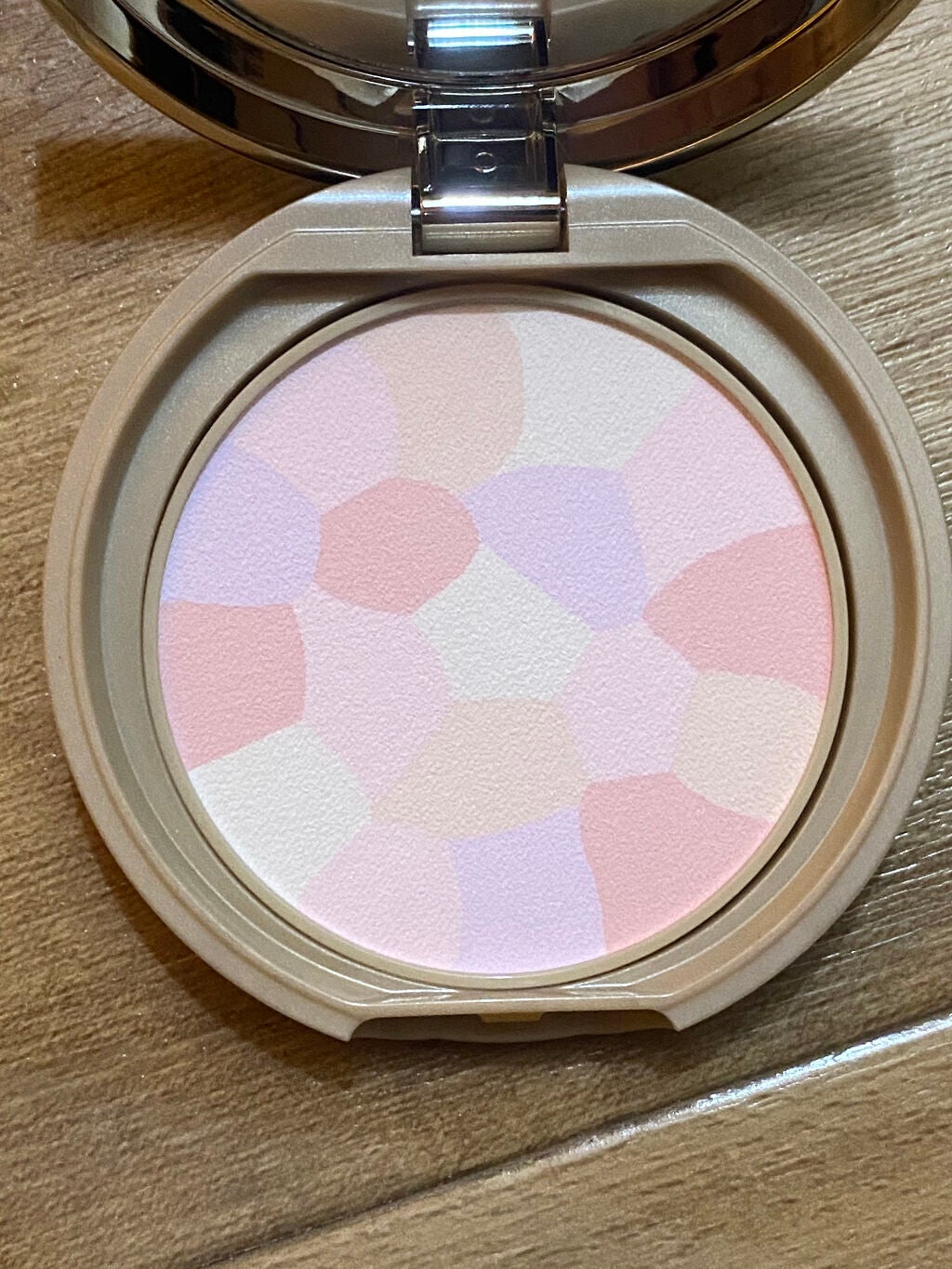 マシュマロフィニッシュパウダー ~Abloom~/キャンメイク/プレストパウダーを使ったクチコミ(2枚目)