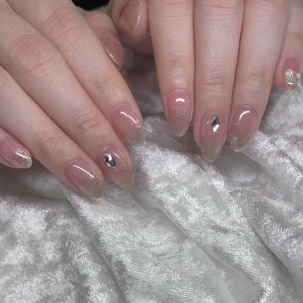 kanna on LIPS 「・・・マグネットグラデ💓✨ピンク×ゴールドでお上品🎀💕ランバス..」(3枚目)