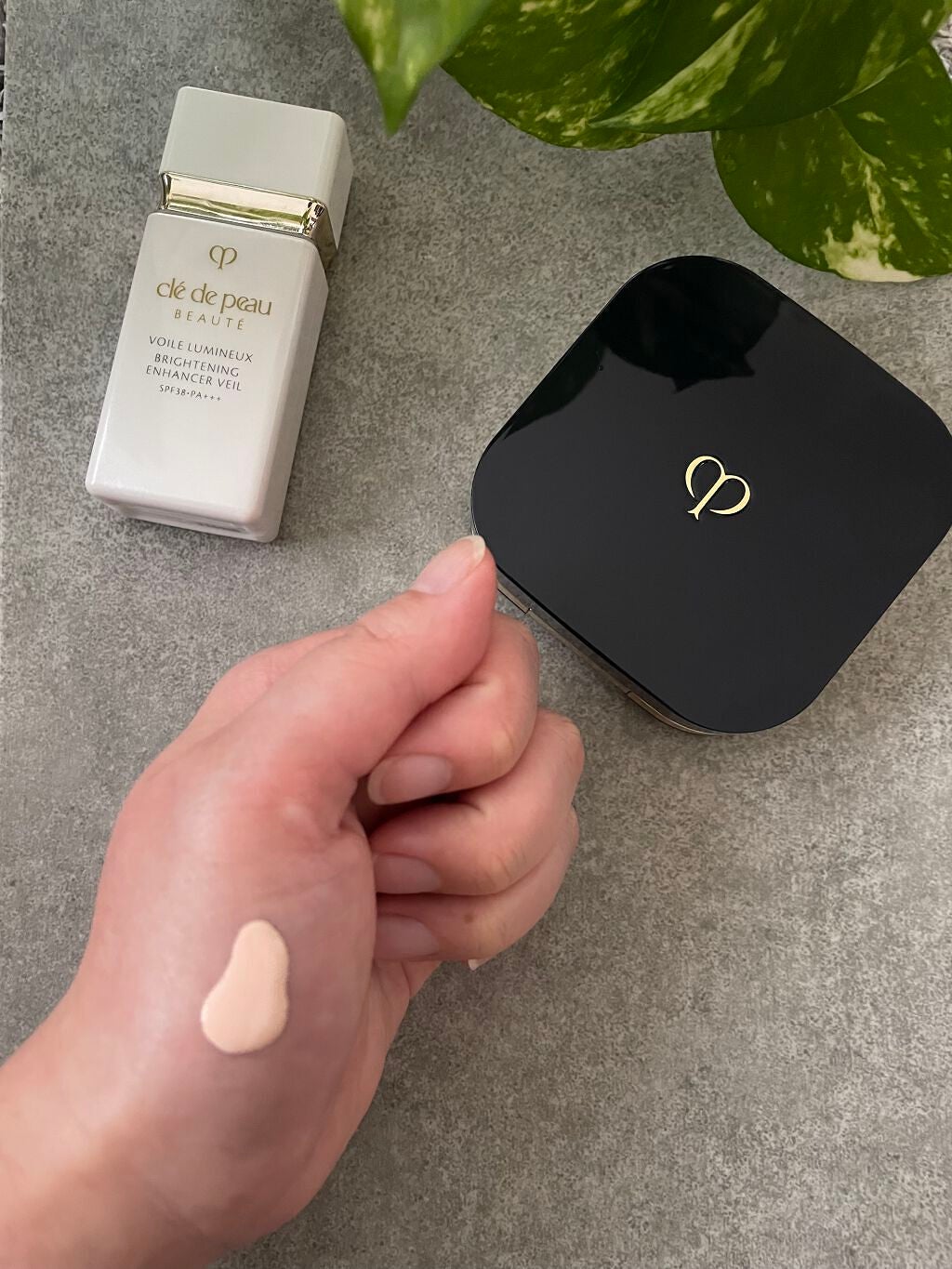 クレ・ド・ポー ボーテ ヴォワールルミヌ/クレ・ド・ポー ボーテ/化粧下地を使ったクチコミ(5枚目)