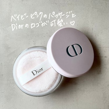 Dior ミス ディオール ブルーミング ボディ パウダーのクチコミ「
【香りを纏う♡ボディパウダー】

香りものは好き？？

香りものが大好きでコレクションしてい.....」（2枚目）