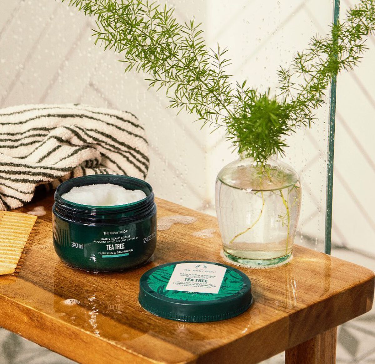 ティーツリー クリア&バランシング ヘアスクラブ/THE BODY SHOP/市販シャンプーを使ったクチコミ(1枚目)