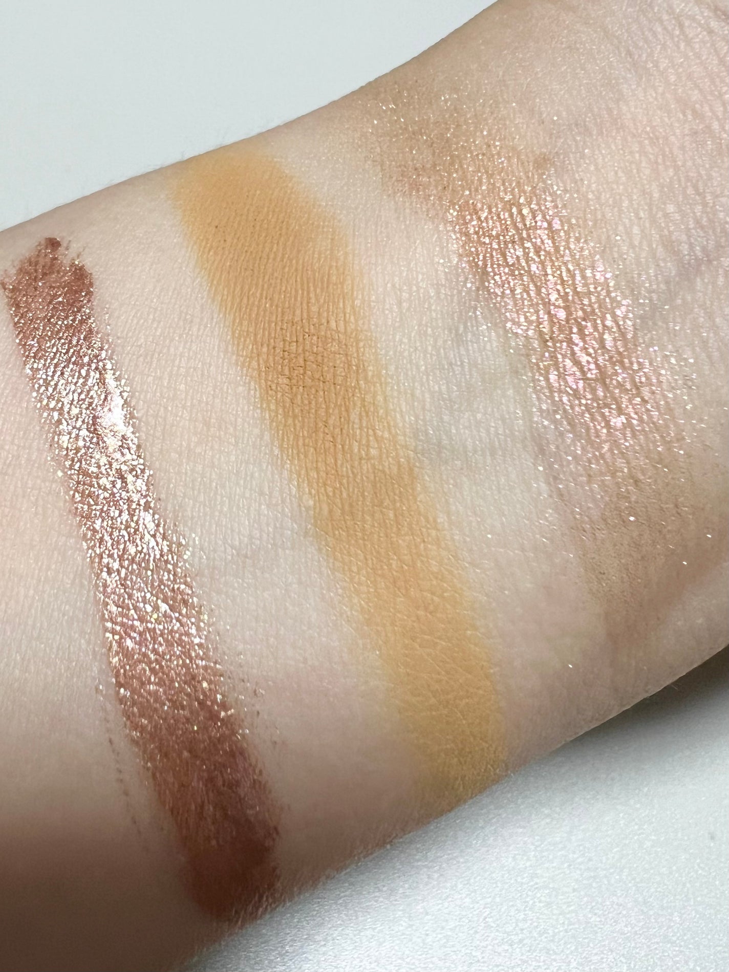 スモール アイシャドウ/M・A・C/単色アイシャドウを使ったクチコミ(3枚目)