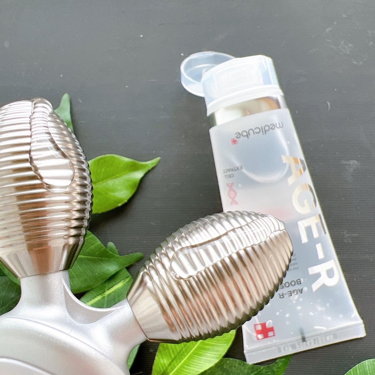 せ55)MEDICUBEメディキューブ AGE-R エージアール EMS美顔器 せ55 せ55)MEDICUBEメディキューブ AGE-R エージアール EMS美顔器 せ55