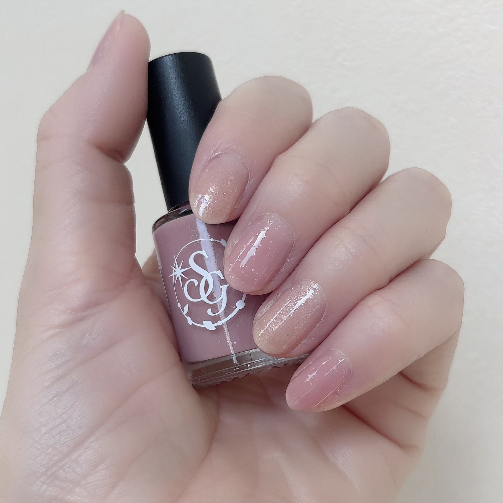 CTMシャイニーガーデンネイル/crayontouch-me/マニキュアを使ったクチコミ（3枚目）