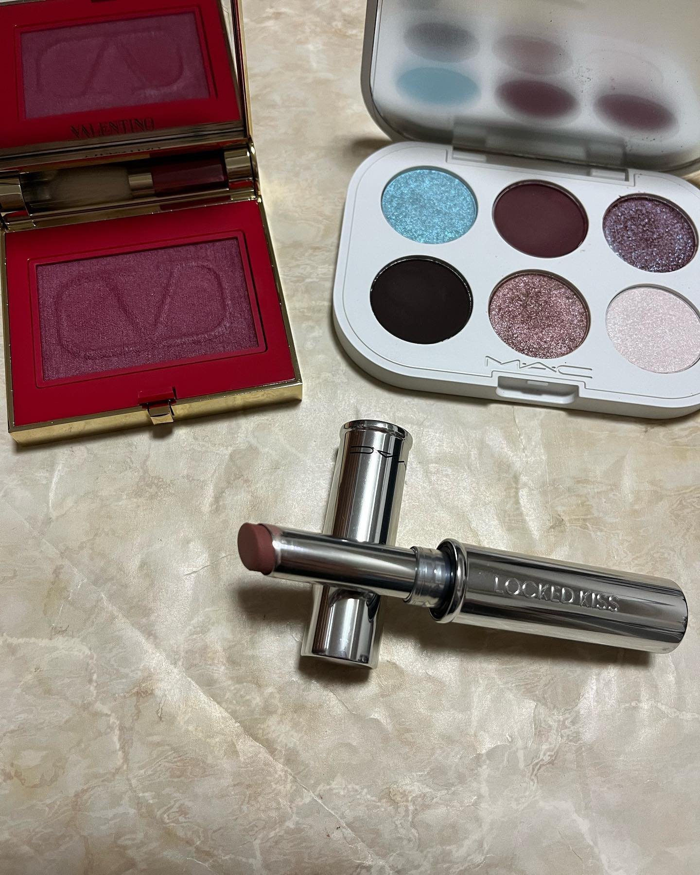 ロックドキス リップスティック ミスチーフ (ピンキー ヌード)/M・A・C/口紅を使ったクチコミ（1枚目）