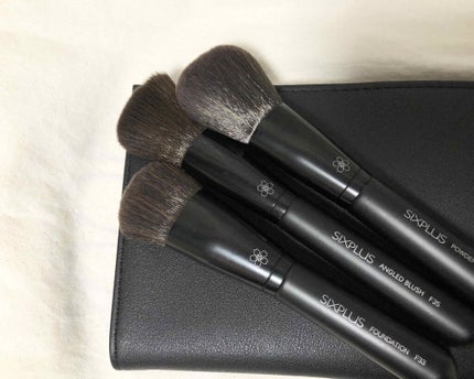 SIXPLUS 携帯用メイクブラシ3本セットCHIC シリーズ/SIXPLUS/メイクブラシを使ったクチコミ(1枚目)