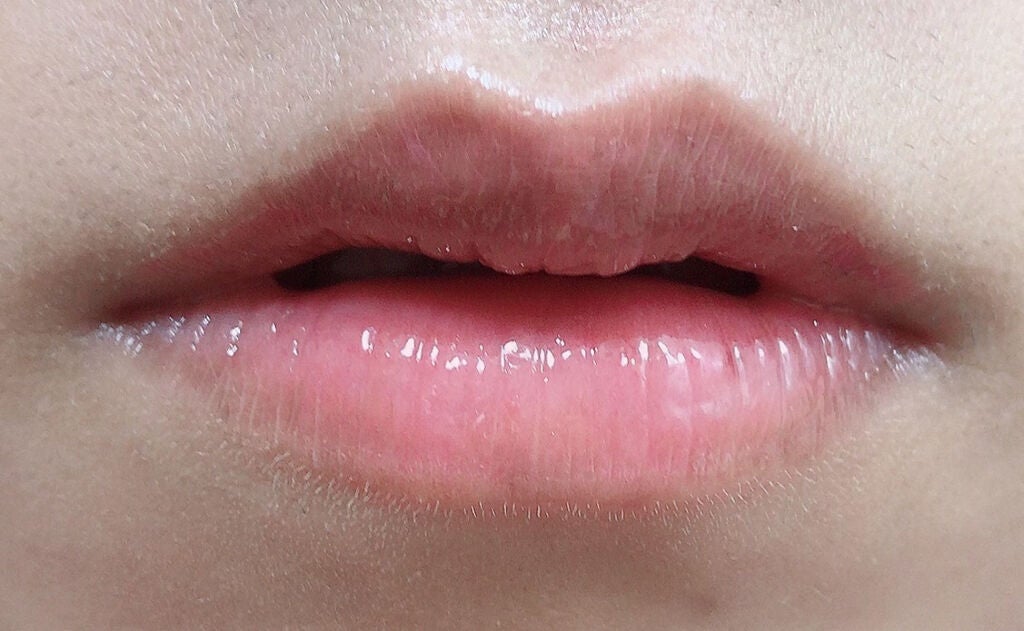 センシュアルフレッシュリップオイル/HERA/リップケアを使ったクチコミ(3枚目)
