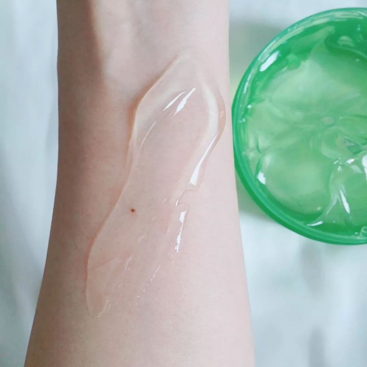 ALOE VERA 98% MOISTURE CICA GEL/MORNING SURPRISE/ボディクリームを使ったクチコミ(3枚目)