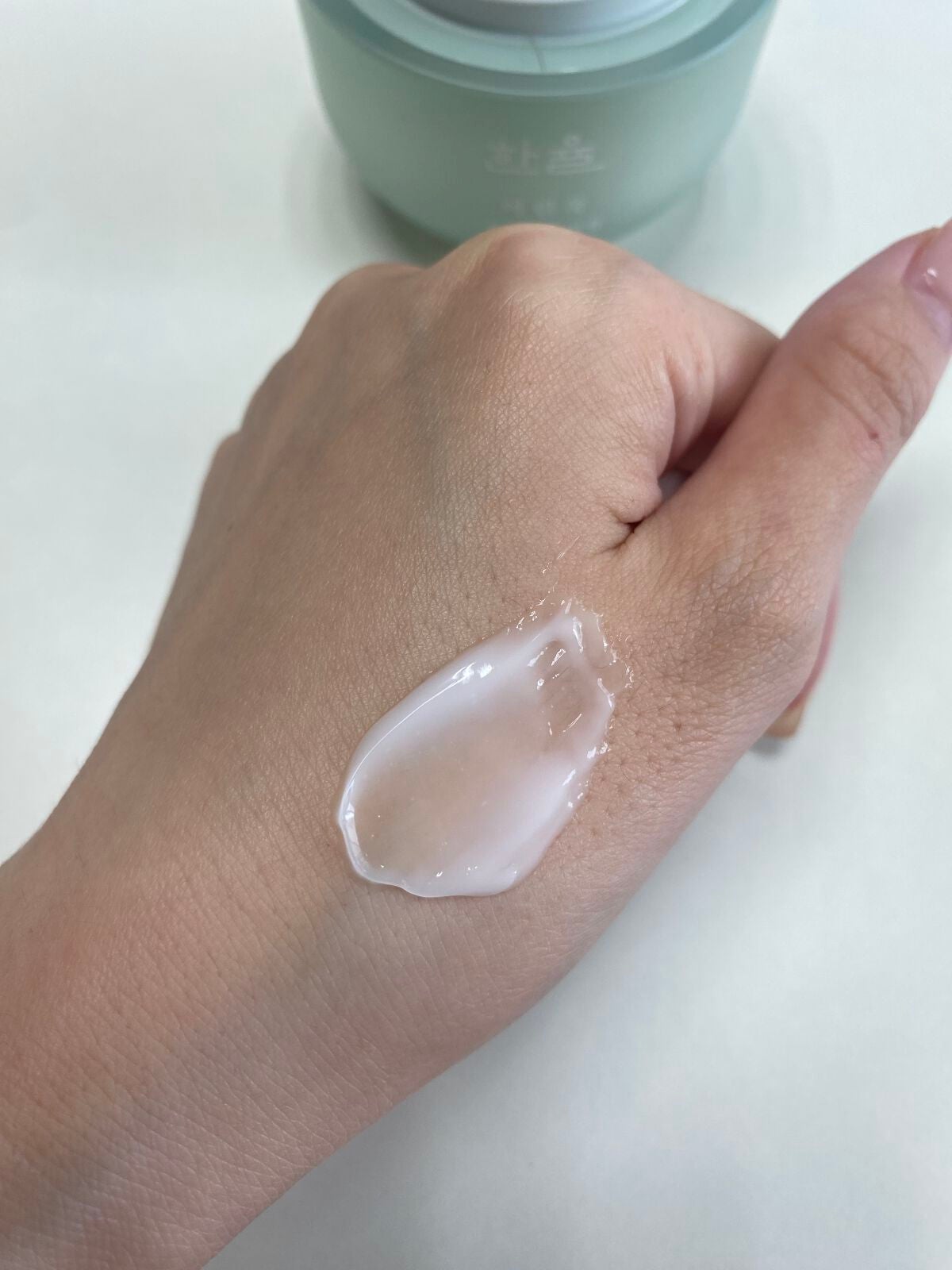 ピュアアルテミシア カーミングウォータークリーム/HANYUL(ハンユル)/フェイスクリームを使ったクチコミ(3枚目)