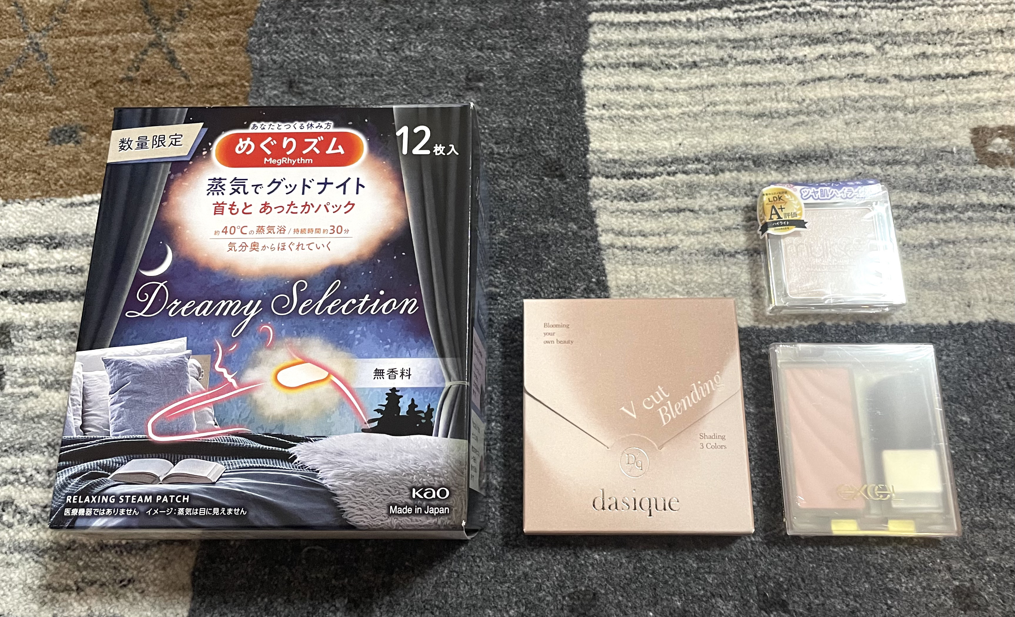 ドレープド シマーグロウ/excel/パウダーハイライトを使ったクチコミ（1枚目）