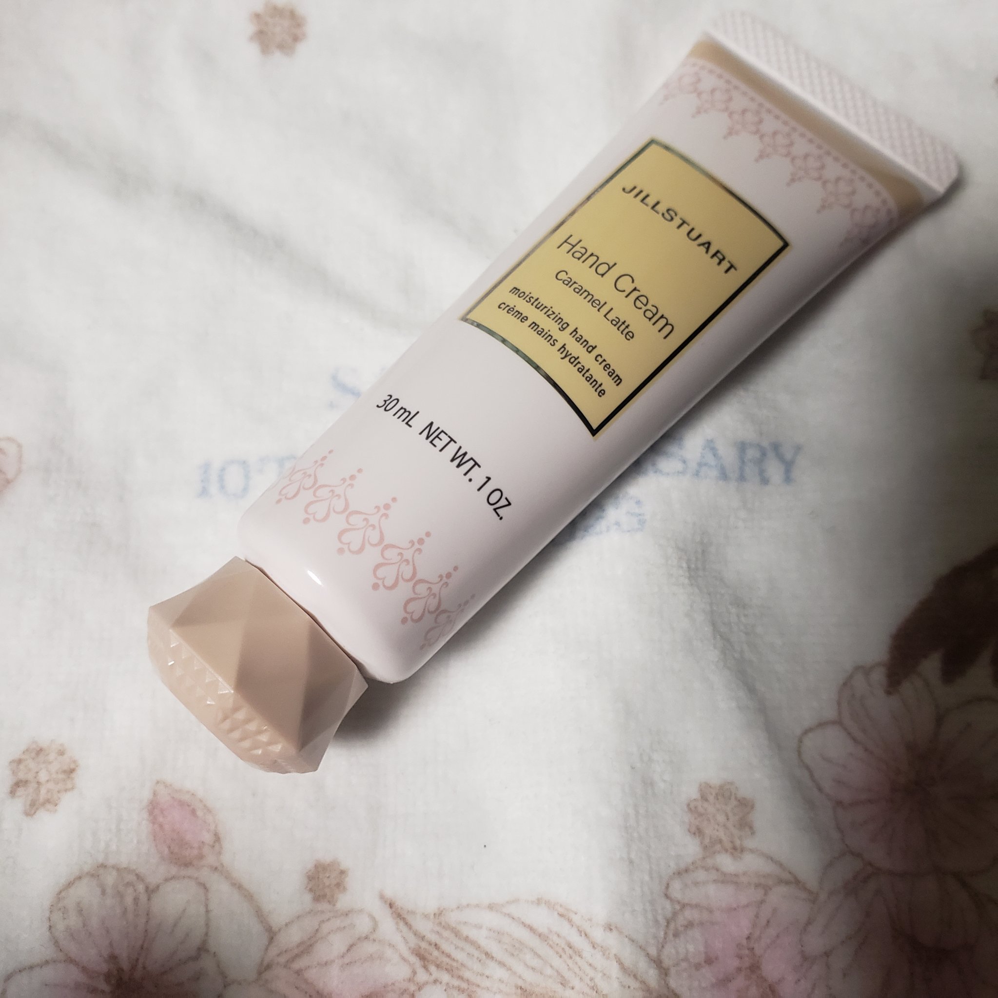 ハンドクリーム キャラメルラテ/JILL STUART/ハンドクリームを使ったクチコミ（1枚目）