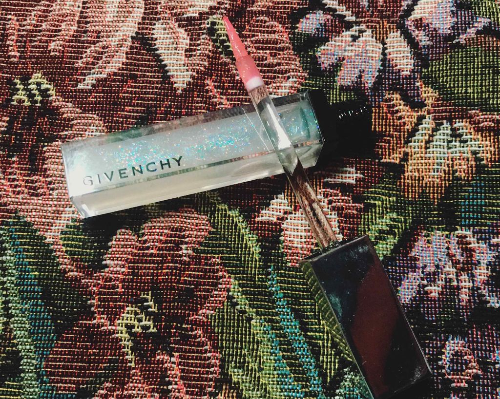 グロス・レヴェラトゥール/GIVENCHY/リップグロスを使ったクチコミ(2枚目)