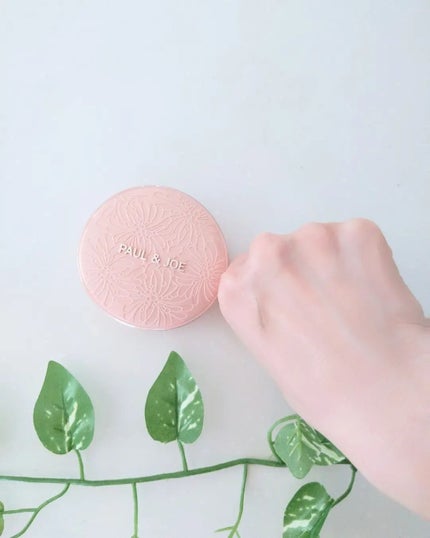 シースルー ヴェール コンパクト/PAUL & JOE BEAUTE/ファンデーションを使ったクチコミ(6枚目)