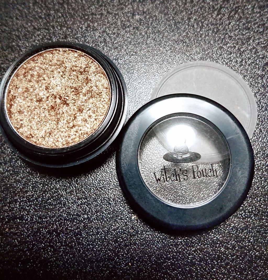 セルフィーフィックスピグメント/Witch's Pouch/単色アイシャドウを使ったクチコミ(1枚目)